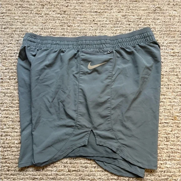 Nike Tempo Luxe Gray Athletic Running Shorts with side pocket - Picture 4 of 5